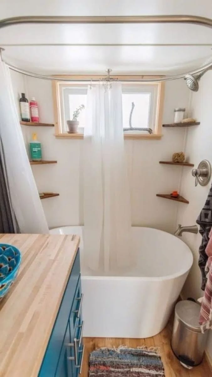 bathroom-storage-corner-shelves