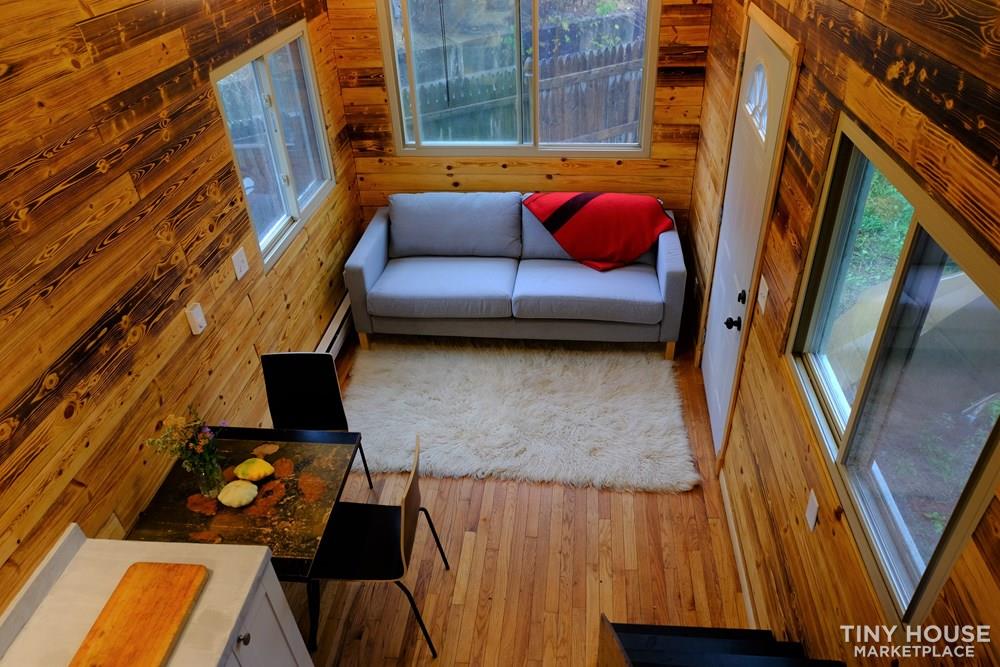 Tiny House For Sale 24 Foot Long Tiny House On Wheels   24 Foot Long Tiny House On Wheels 8YDSQ011RO 07 1000x750 