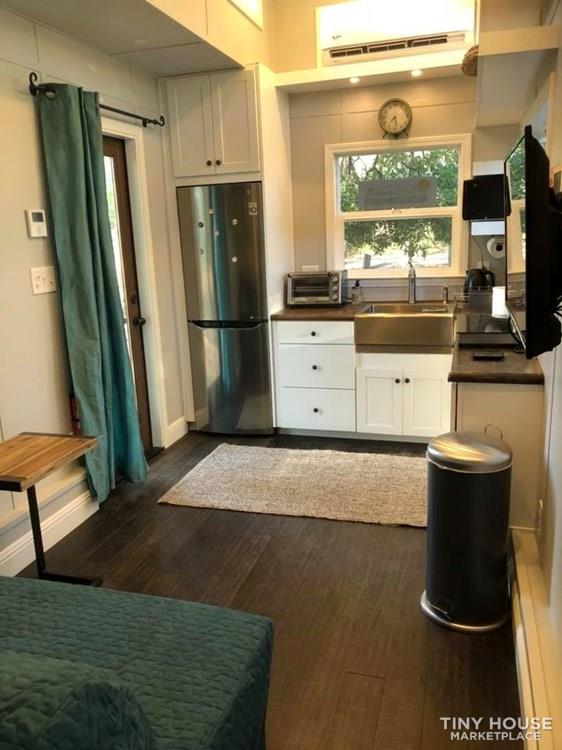 Tiny House for Sale - Brand new deluxe Tiny House - 8 X 24'